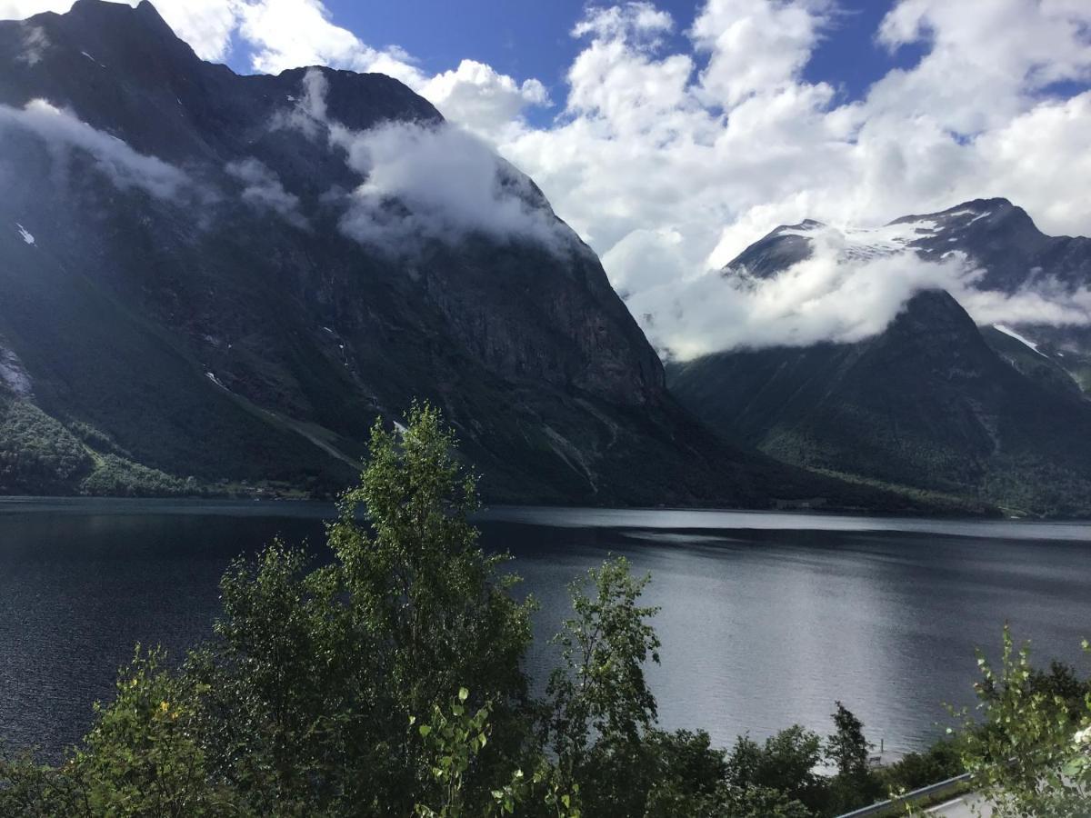 Hotel Iris Vedal Nauste Exteriér fotografie