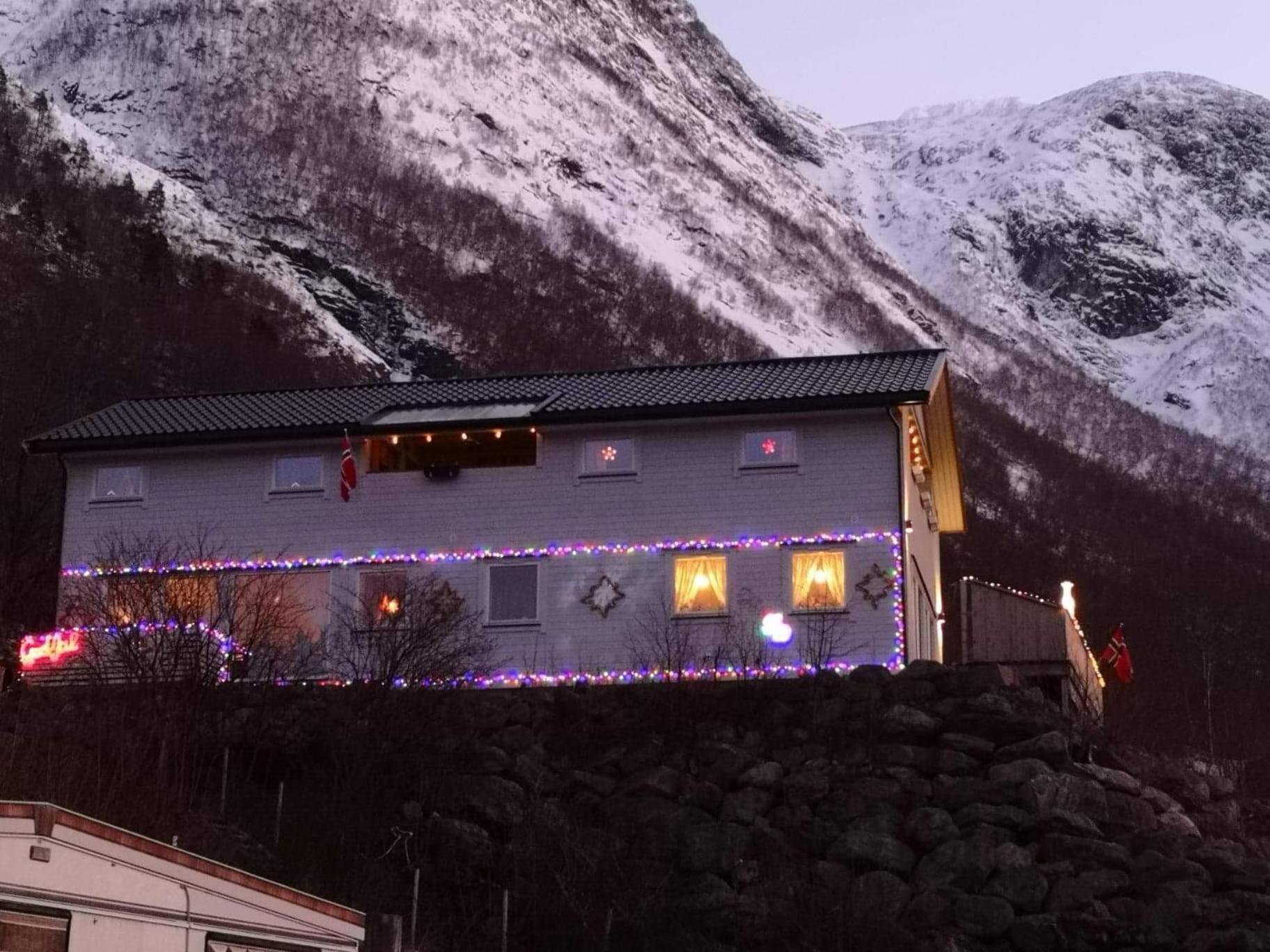 Hotel Iris Vedal Nauste Exteriér fotografie