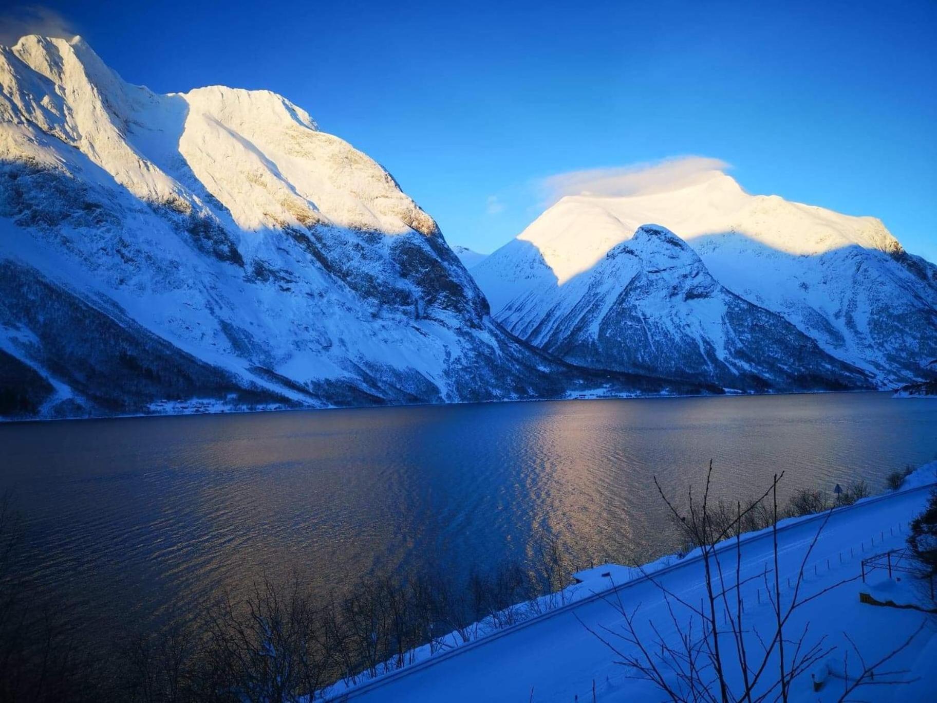 Hotel Iris Vedal Nauste Exteriér fotografie